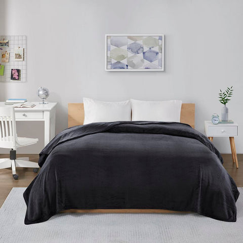 Intelligent Design Microlight Plush Oversized Blanket Full/Queen