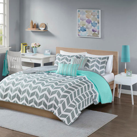 Intelligent Design Nadia Reversible Coverlet Set King/Cal King